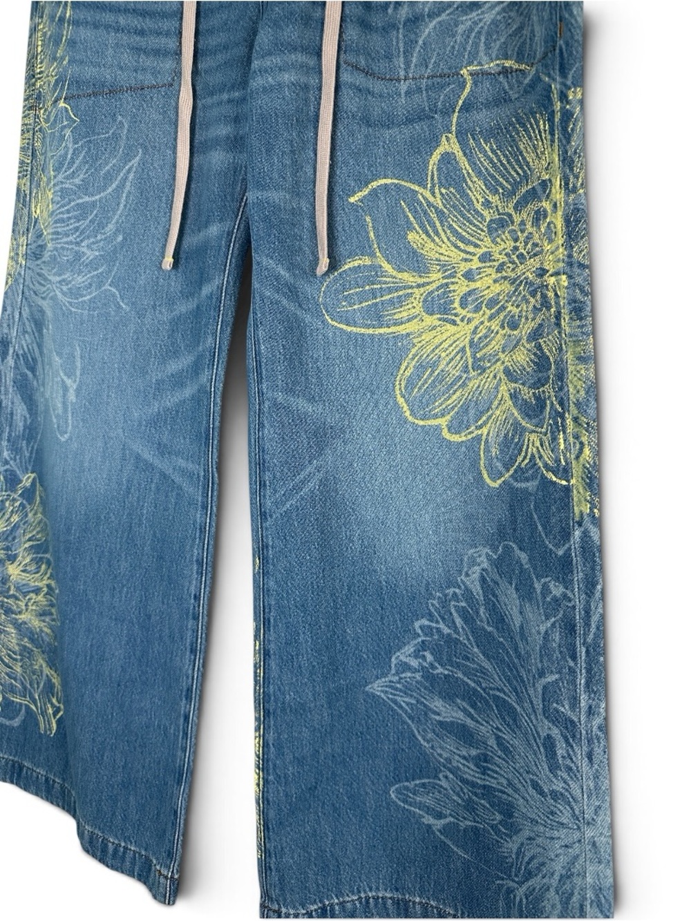 Anthropologie Pilcro Ellis Floral High-Rise Wide-Leg Drawstring Jeans (Petite) - Picture 7 of 10